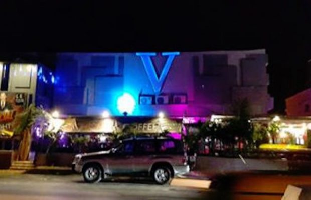Le restaurant FIVE au cœur d’une arnaque de milliards Le restaurant FIVE au cœur d’une arnaque de milliards