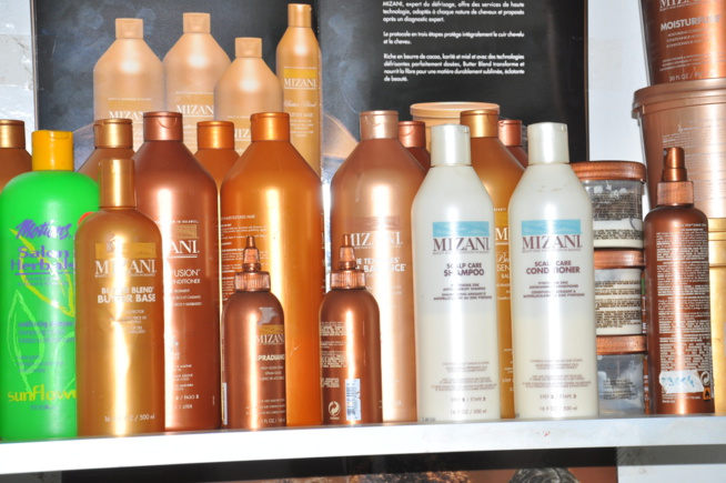 Spéciale promotion Bercy avec Waly Seck: Neymane Coiffure de Dakar se déplace à Paris pour assurer vos coiffures et soins à domicile appelez vite le 0751267771. Spéciale promotion Bercy avec Waly Seck: Neymane Coiffure de Dakar se déplace à Paris pour assurer vos coiffures et soins à domicile appelez vite le 0751267771.