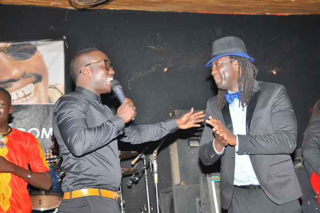 Anniversaire, le chanteur Sénégalais de Montréal Elage Diouf explose le Just 4 u avec comme guest star Pape Diouf. Regardez.