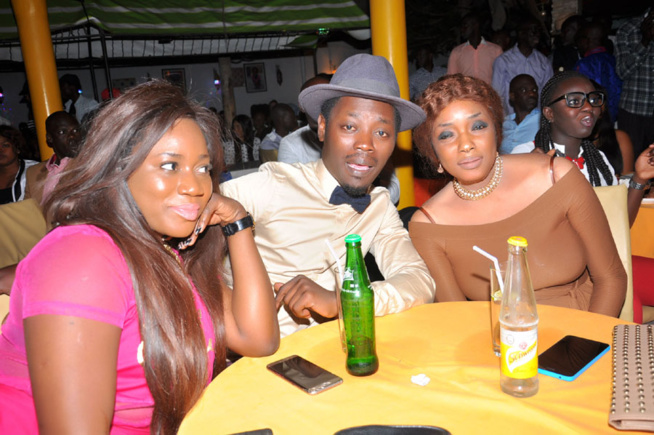 Anniversaire, le chanteur Sénégalais de Montréal Elage Diouf explose le Just 4 u avec comme guest star Pape Diouf. Regardez. Anniversaire, le chanteur Sénégalais de Montréal Elage Diouf explose le Just 4 u avec comme guest star Pape Diouf. Regardez.