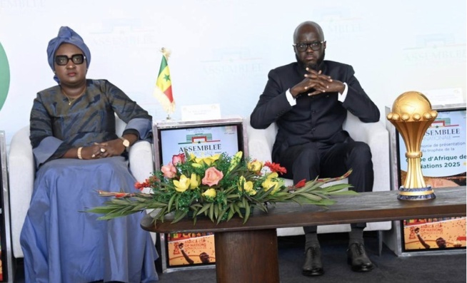 Assemblée nationale : El Malick Ndiaye fait attendre Khady Diène Gaye Assemblée nationale : El Malick Ndiaye fait attendre Khady Diène Gaye