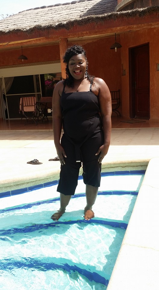 Ndéye Fatou NDIAYE , nouvelle épouse de Serigne Assane MBACKÉ se la coule douce à Saly . Est-elle en lune de miel? Ndéye Fatou NDIAYE , nouvelle épouse de Serigne Assane MBACKÉ se la coule douce à Saly . Est-elle en lune de miel?