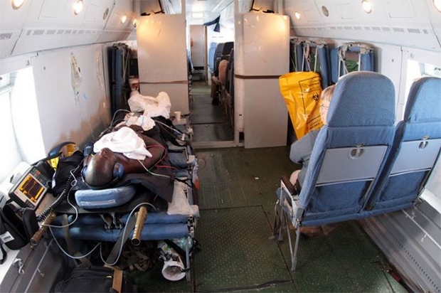 Santé – L'unique avion médicalisé du Sénégal cloué au sol Santé – L'unique avion médicalisé du Sénégal cloué au sol