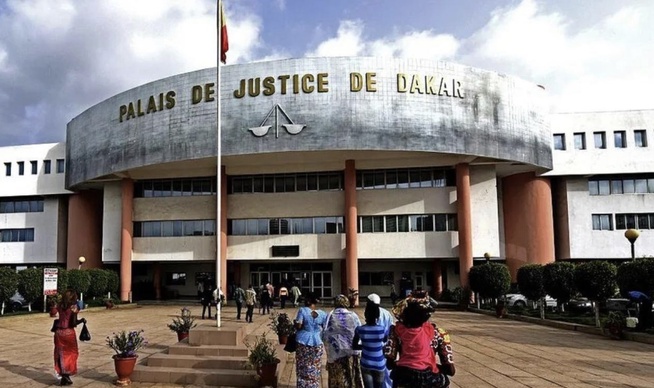 Scandale au Tribunal de Dakar : près de 5 000 dossiers judiciaires extraits frauduleusement Scandale au Tribunal de Dakar : près de 5 000 dossiers judiciaires extraits frauduleusement