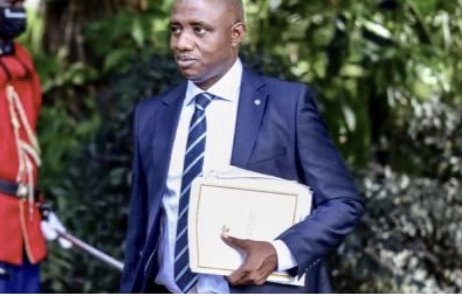 Affaire Farba Ngom : Yoro Dia exulte après le revers du parquet et prédit une « Bérézina » pour Pastef Affaire Farba Ngom : Yoro Dia exulte après le revers du parquet et prédit une « Bérézina » pour Pastef