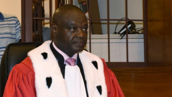 Mbacké Fall, Procureur général près les Cae : « Il n’est pas sûr que le patrimoine de l’accusé puisse régler dans son entièreté cette... » Mbacké Fall, Procureur général près les Cae : « Il n’est pas sûr que le patrimoine de l’accusé puisse régler dans son entièreté cette... »