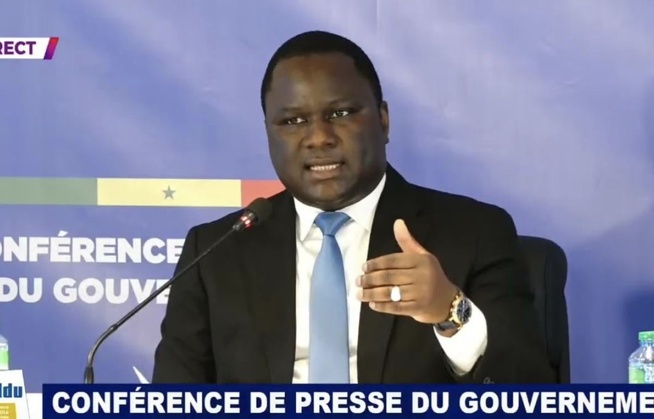 Déthié Fall annonce l'ouverture imminente de nouveaux tronçons autoroutiers Déthié Fall annonce l'ouverture imminente de nouveaux tronçons autoroutiers