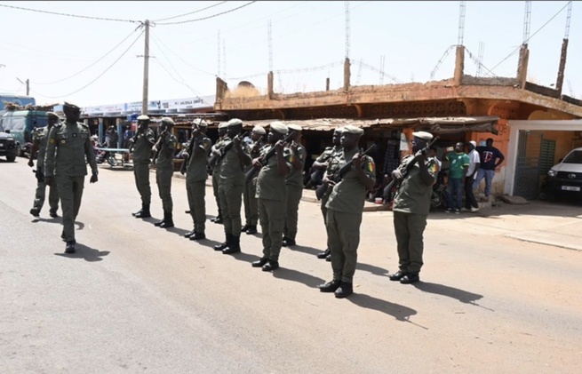 Tournée du Directeur général des Douanes : à Kidira, cap sur la coopération et la performance Tournée du Directeur général des Douanes : à Kidira, cap sur la coopération et la performance