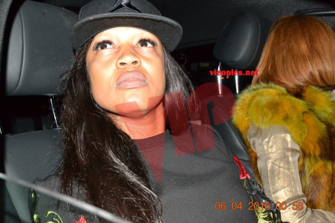 Les deux femmes d'affaires, Colé Faye et Adjaratou Oumou Ndiaye à Paris pour le Bercy. Les deux femmes d'affaires, Colé Faye et Adjaratou Oumou Ndiaye à Paris pour le Bercy.