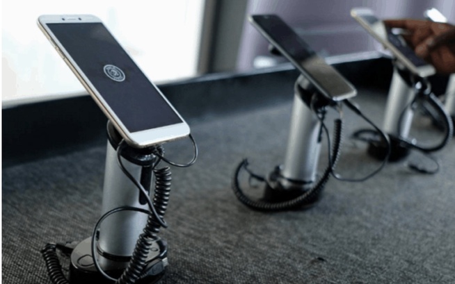 Bientôt des smartphones et des ordinateurs "Made in Sénégal" : Le plan d'attaque du Sénégal Digital Factory Bientôt des smartphones et des ordinateurs "Made in Sénégal" : Le plan d'attaque du Sénégal Digital Factory