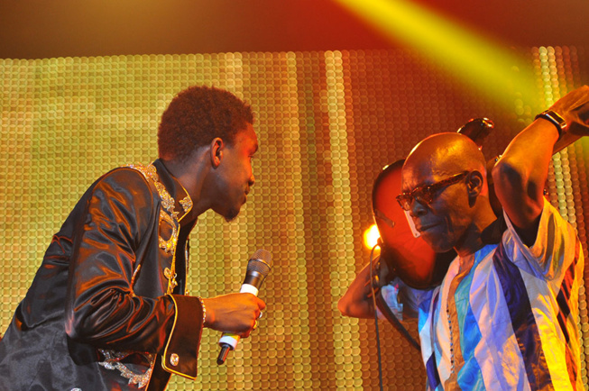 Accor Hotel Arena, Wally Ballago Seck réussit son pari avec Sen Art Vision et Vouzenou le palais omnisports de Bercy affiche son plein. Regardez Accor Hotel Arena, Wally Ballago Seck réussit son pari avec Sen Art Vision et Vouzenou le palais omnisports de Bercy affiche son plein. Regardez