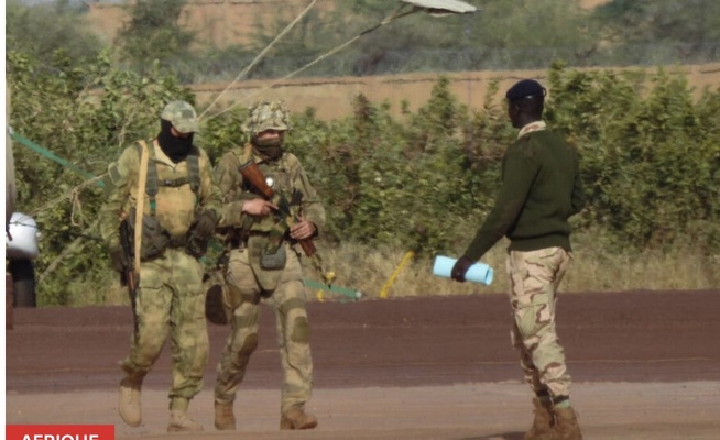 Mali : les rebelles "se regroupent", situation "difficile", selon la Russie