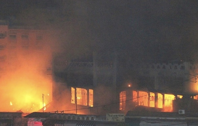 Nouvel incendie au marché Sandaga Nouvel incendie au marché Sandaga