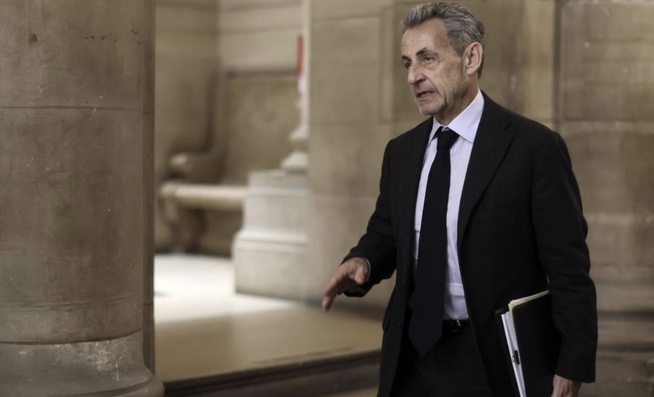 Affaire libyenne en France: Sarkozy de retour à la barre pour répondre à son ex-bras droit