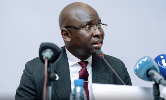« À propos des quatre avant-projets de réformes institutionnelles au Sénégal : entre incohérences, ambiguïtés et insuffisances juridiques notables ». « À propos des quatre avant-projets de réformes institutionnelles au Sénégal : entre incohérences, ambiguïtés et insuffisances juridiques notables ».