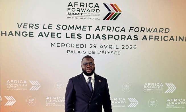 Élysée - Diasporas : Bencheikh Faye représente la Tijaniyya Malikiyya aux échanges avec Emmanuel Macron Élysée - Diasporas : Bencheikh Faye représente la Tijaniyya Malikiyya aux échanges avec Emmanuel Macron