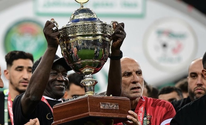 L'effet Lamine Ndiaye : l'USM Alger décroche la "Décima" et vise un doublé historique L'effet Lamine Ndiaye : l'USM Alger décroche la "Décima" et vise un doublé historique
