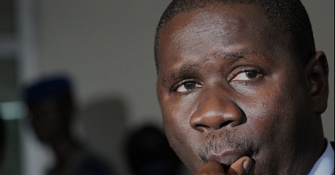 Oumar Youm enfonce Macky Oumar Youm enfonce Macky