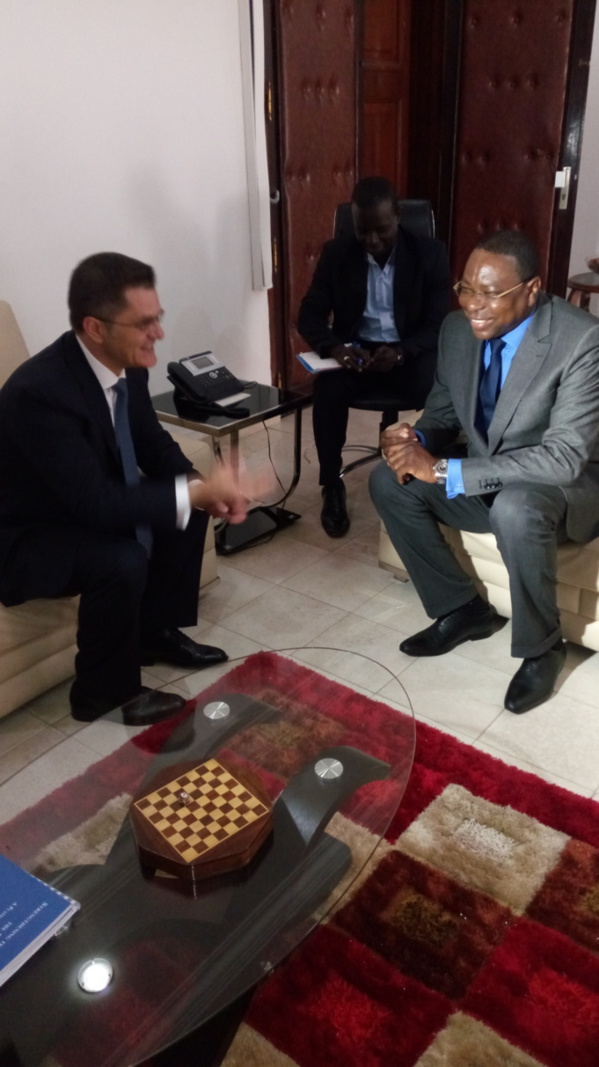 Secrétariat général de l'ONU : Le plus jeune candidat bat campagne à Dakar Secrétariat général de l'ONU : Le plus jeune candidat bat campagne à Dakar