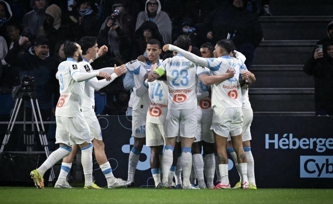 Ligue 1: Paris quasiment sacré, suspense pour l'Europe