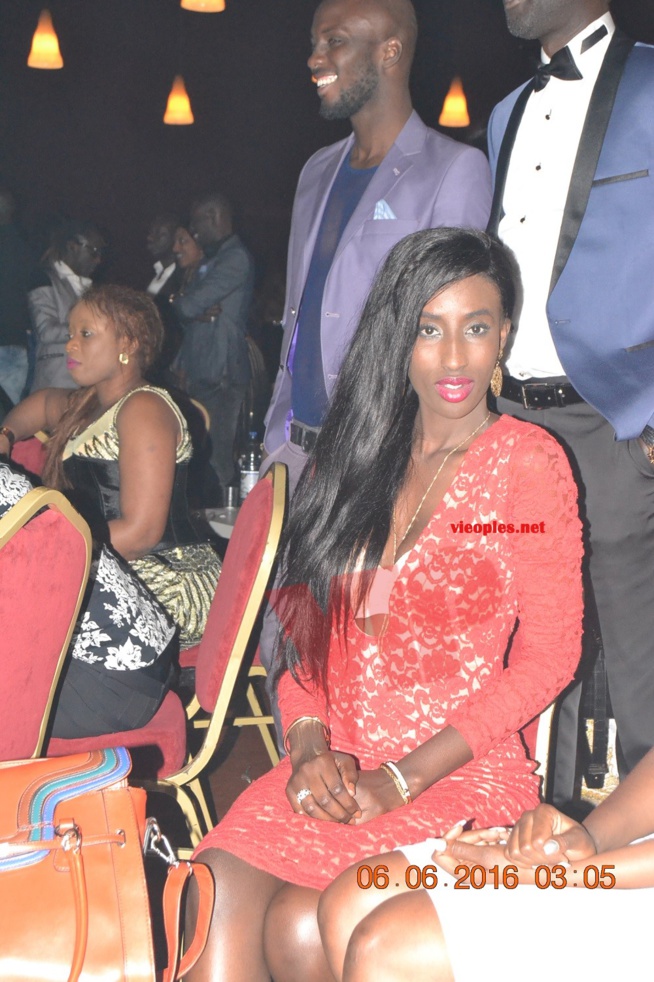 Naturelle et sage, Keysha Mbengue le top modél Sénégalaise de Biarritz en pays Basque en compagnie de Paola.
