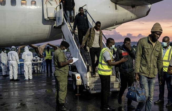 Expulsés des États-Unis : pourquoi des Sénégalais ont été envoyés en Sierra Leone Expulsés des États-Unis : pourquoi des Sénégalais ont été envoyés en Sierra Leone