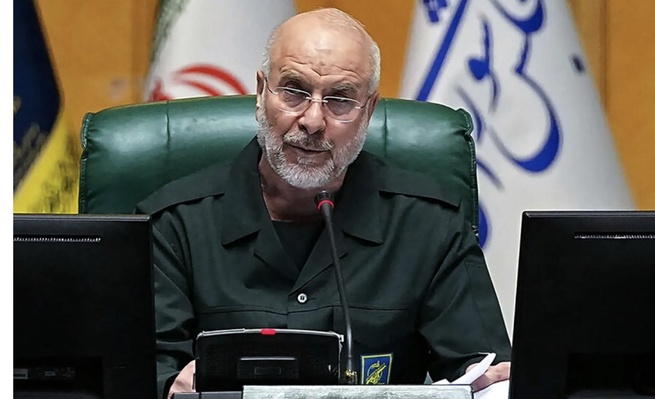 Le négociateur iranien promet une réponse "écrasante" si Trump reprend la guerre