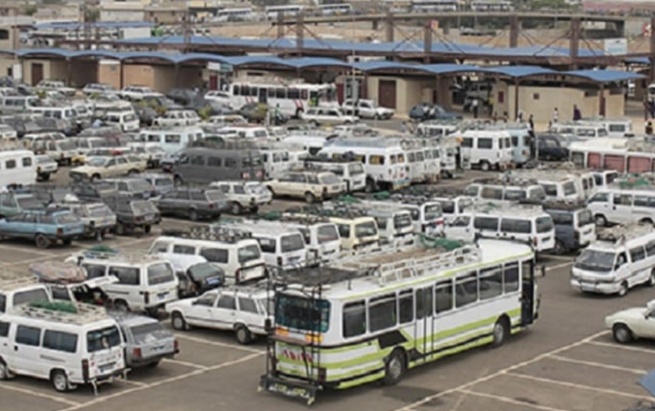 Thiès : Les prix des transports doublent au garage Dakar à l'approche de la Tabaski