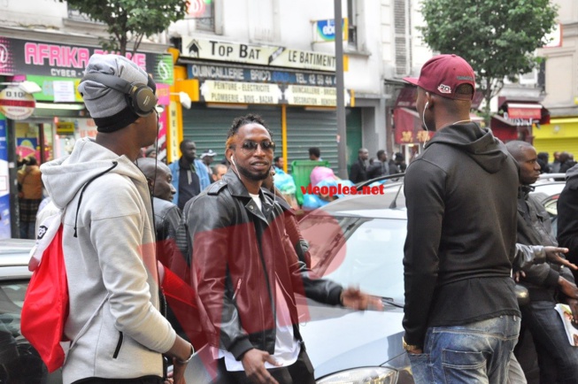 REPORTAGE VIPEOPLES: 18eme Arrondissement de Paris, la rue Doudeauville le coin adoré des Sénégalais.