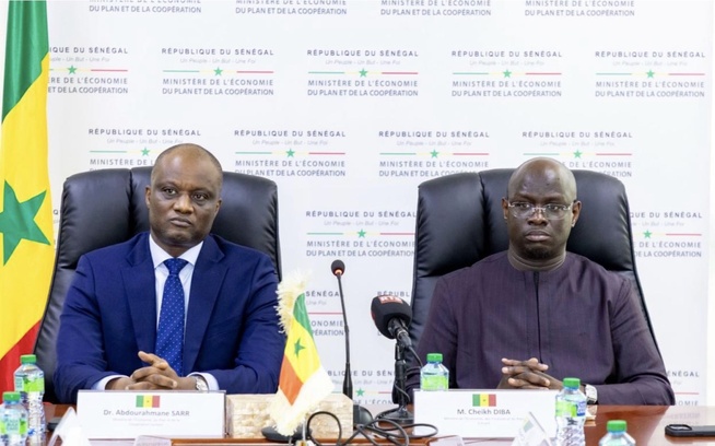 Passation au Ministère de l'Economie : Le testament doctrinal d'Abdourahmane Sarr à Cheikh Diba