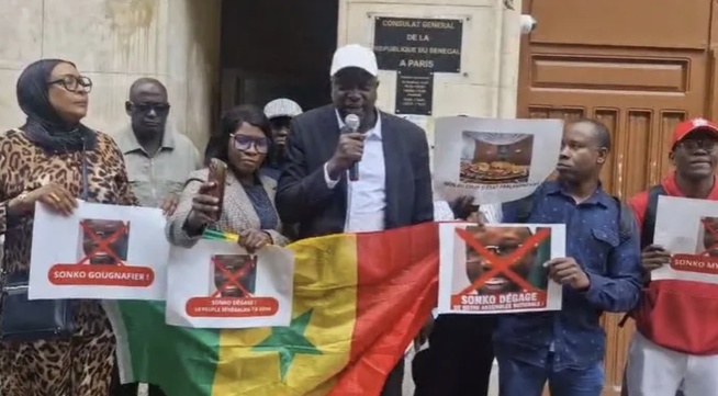 Paris: Le Comité de Libération du Sénégal appelle à la mobilisation contre ce qu’il qualifie de « coup d’État parlementaire » Paris: Le Comité de Libération du Sénégal appelle à la mobilisation contre ce qu’il qualifie de « coup d’État parlementaire »