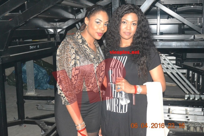 Ya Awa Diéye en compagnie de la belle fille du président de l'assemblée nationale Moustapha Niasse. Ya Awa Diéye en compagnie de la belle fille du président de l'assemblée nationale Moustapha Niasse.