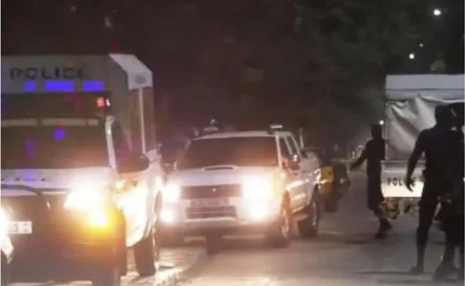 Keur Massar : une foule attaque la police pour empêcher des arrestations
