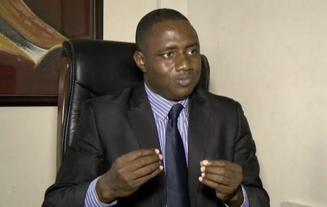 Révision constitutionnelle : Le Dr Yoro Dia fustige une « arme politique de distraction massive » Révision constitutionnelle : Le Dr Yoro Dia fustige une « arme politique de distraction massive »