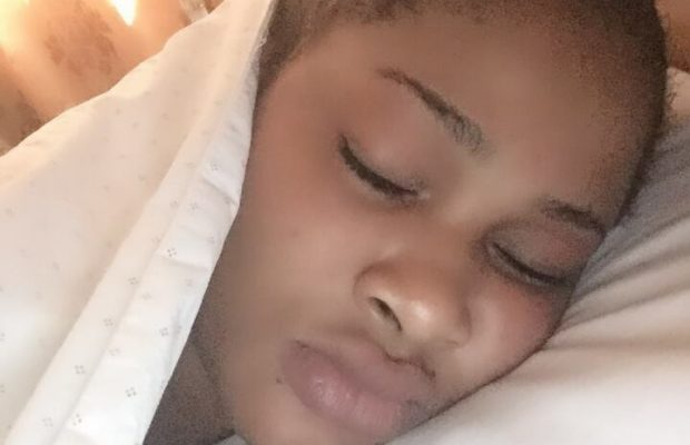 La charmante Somboulou dans les bras de Morphée (photos) La charmante Somboulou dans les bras de Morphée (photos)