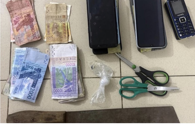 Ouest Foire : la BRS de Dakar démantèle un réseau de trafic de drogue à ciel ouvert , neuf interpellés