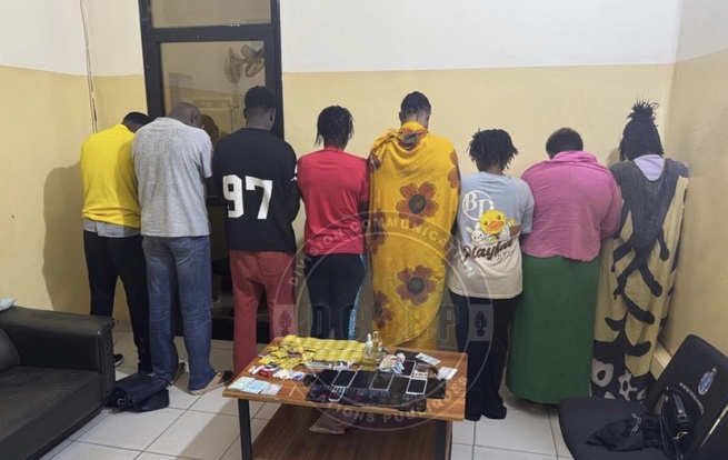 Sexe tarifé, drogue et alcool à Nord-Foire : Cinq prostituées et trois hommes arrêtés par la BR de Faidherbe Sexe tarifé, drogue et alcool à Nord-Foire : Cinq prostituées et trois hommes arrêtés par la BR de Faidherbe