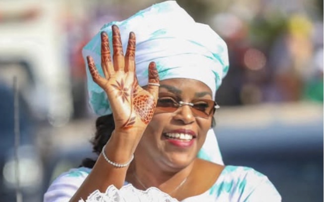 Macky Sall à Dakar : Marième Faye, le show et les taximen