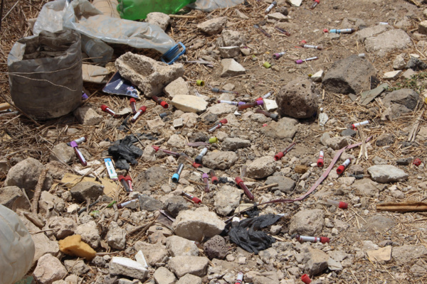 Scandale sanitaire et écologique à Dakar : Du sang contaminé jeté dans une décharge sauvage Scandale sanitaire et écologique à Dakar : Du sang contaminé jeté dans une décharge sauvage