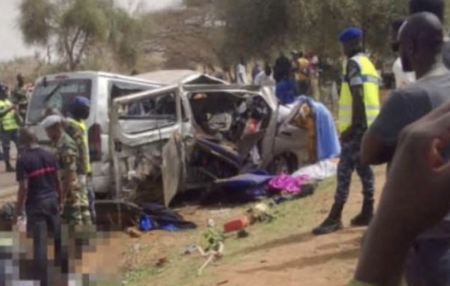 Louga : Une collision mortelle entre un « Cheikhou Chérifou » et un bus fait 4 morts et plusieurs blessés