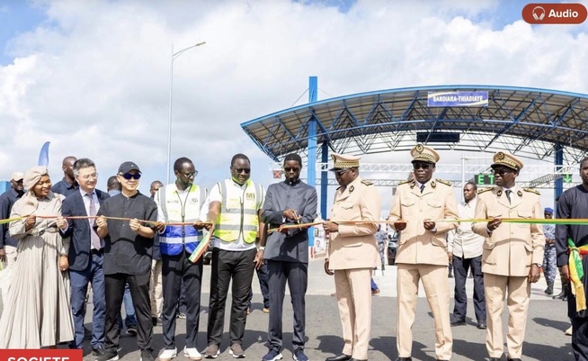 Thiadiaye : l'autoroute à péage Mbour-Fatick-Kaolack officiellement inaugurée Thiadiaye : l'autoroute à péage Mbour-Fatick-Kaolack officiellement inaugurée