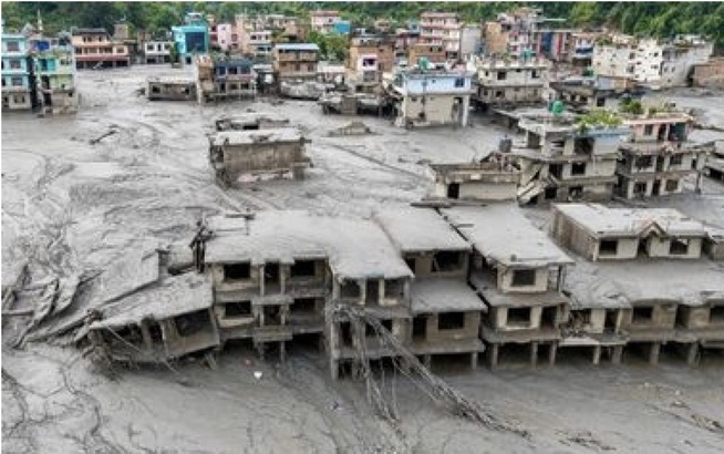 Le bilan de la crue dévastatrice au Népal s'aggrave à 359 morts Le bilan de la crue dévastatrice au Népal s'aggrave à 359 morts