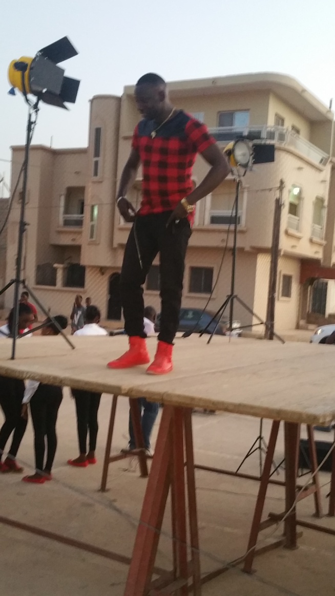 Les premières images de la nouvelle vidéo de Cheikh Diagne. "Pikine"