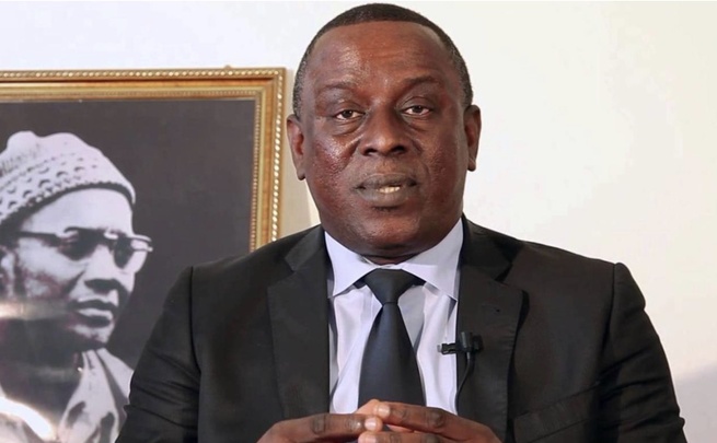 Cheikh Tidiane Gadio : « Le pays est bloqué par... »