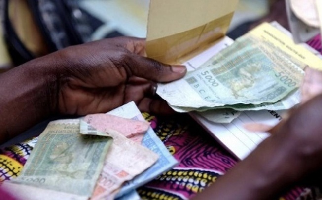 Guédiawaye : la vendeuse détourne 18 millions FCFA pour renflouer les affaires de son fiancé avant leur mariage