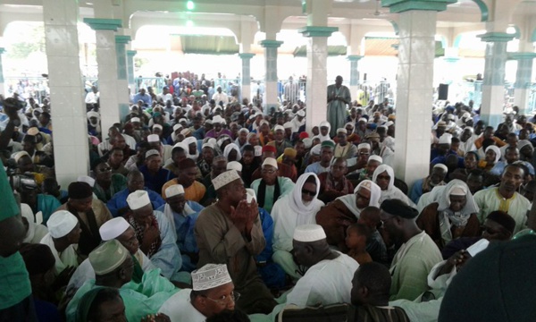 Thierno Cheikh Oumar Mouhamadou El Bachir aux jeunes du Sénégal : ‘’ le But de l’existence humaine est d’adorer Allah’’ Thierno Cheikh Oumar Mouhamadou El Bachir aux jeunes du Sénégal : ‘’ le But de l’existence humaine est d’adorer Allah’’