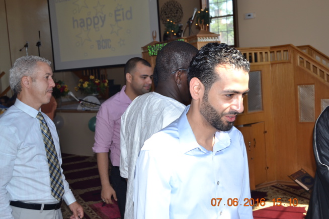 La communauté musulmane de New Jersey à célébré l' Eid Mubarack ce mercredi à Hackensack. La communauté musulmane de New Jersey à célébré l' Eid Mubarack ce mercredi à Hackensack.