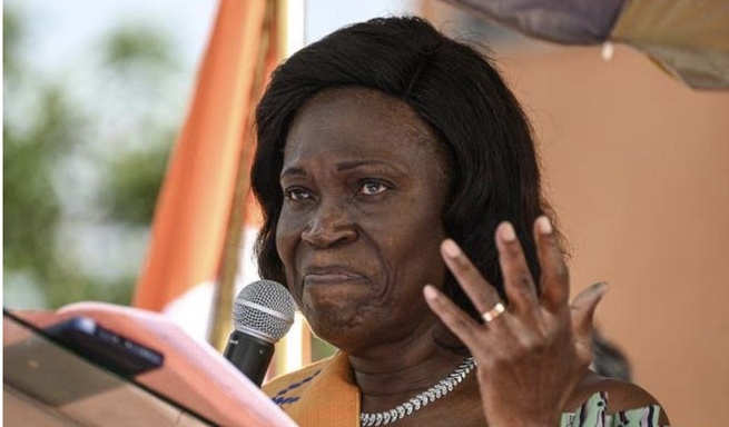 Ils « ont essayé de me coucher, de me violer » : Les révélations de Simone Gbagbo sur son arrestation en 2011