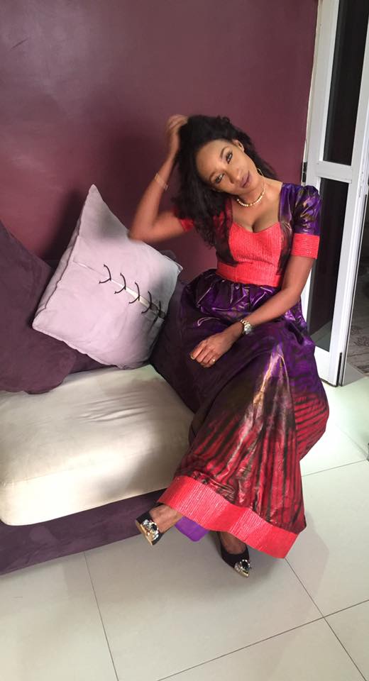 INNA JAWARA la starlette de "Un café avec" dévoile sa tenue de Korité. INNA JAWARA la starlette de "Un café avec" dévoile sa tenue de Korité.