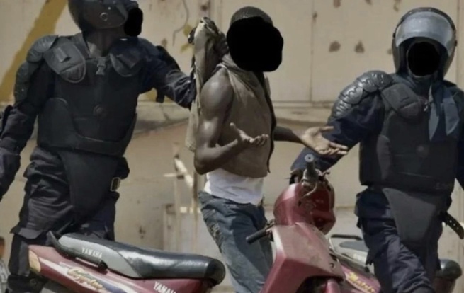 Thiès : Une bagarre entre deux gangs autour d'un vol de motos-Jakarta atterrit au tribunal